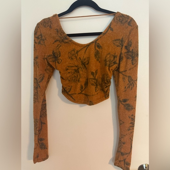 Urban Outfitters long fuzzy top - Picture 3 of 3